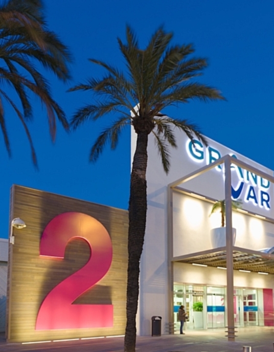 Let’s go to the mall !