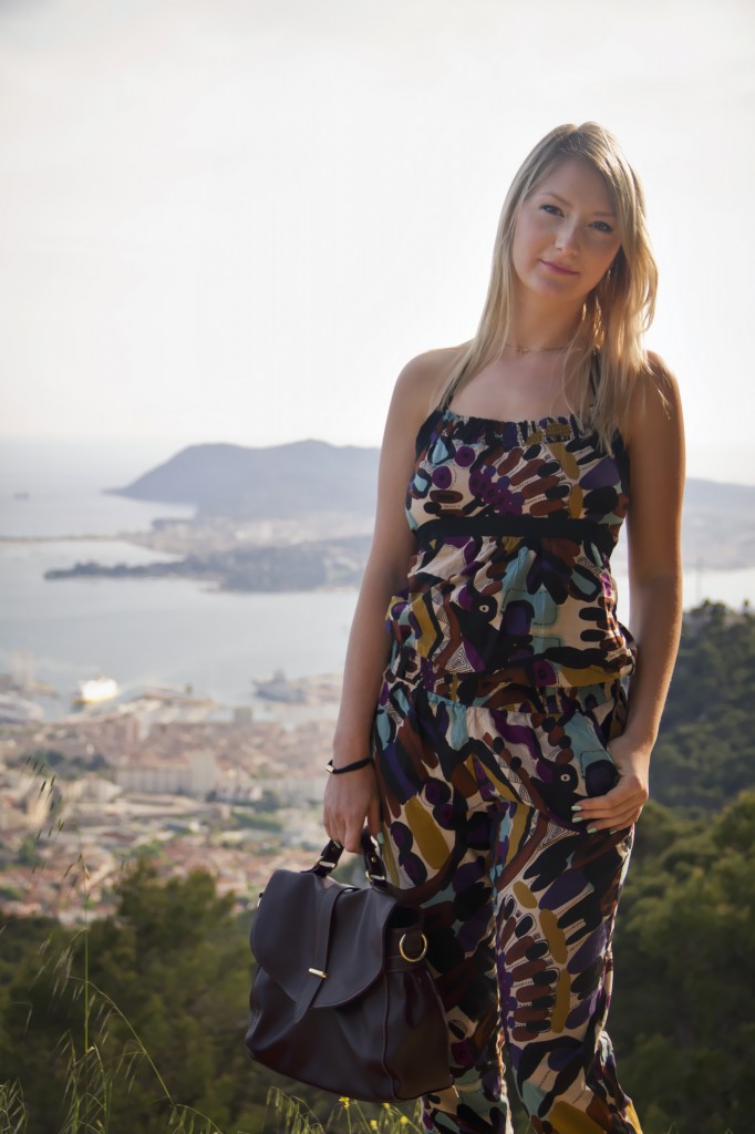 ootd look combinaison africaine blogueuse From Toulon with Love au Faron