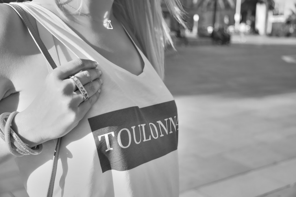 Julie blogueuse From Toulon with Love débardeur TOULONNAISE CTZ Triaaangles